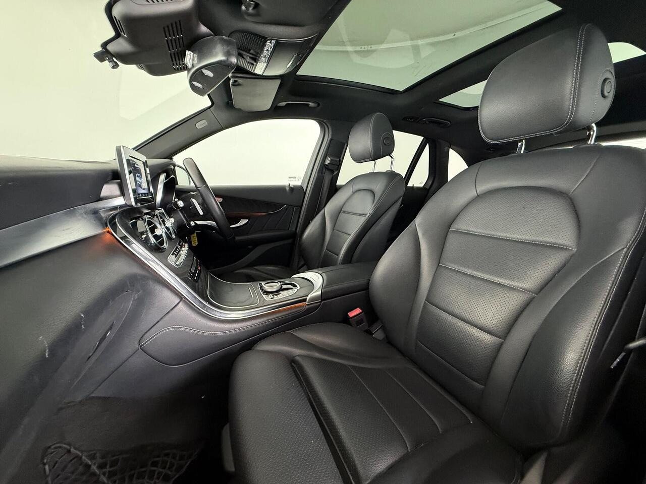 Mercedes-Benz GLC thumbnail Seat Front Passenger