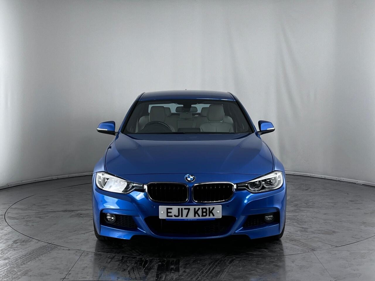 BMW 3 Series thumbnail Front