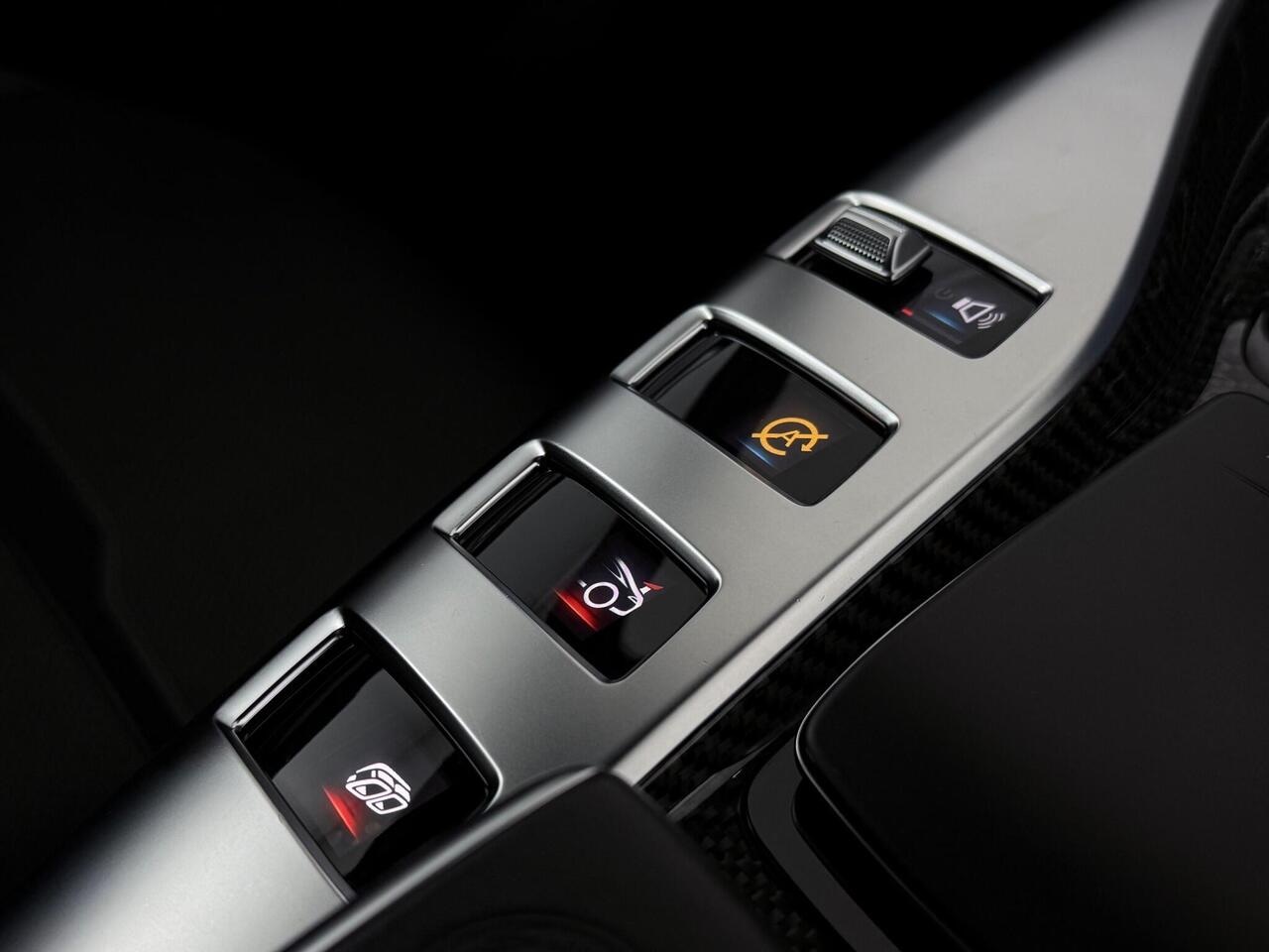 Mercedes-Benz AMG GT thumbnail Misc Controls