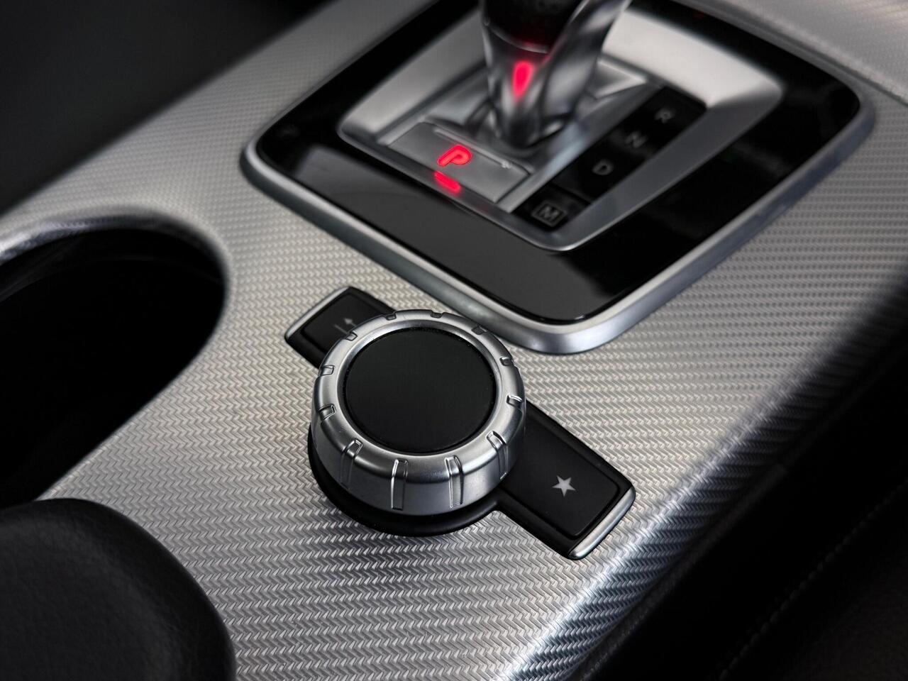 Mercedes-Benz SLC thumbnail Interior Front