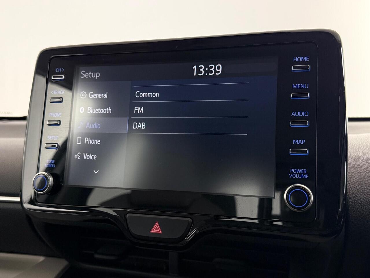 Toyota Yaris thumbnail Infotainment System