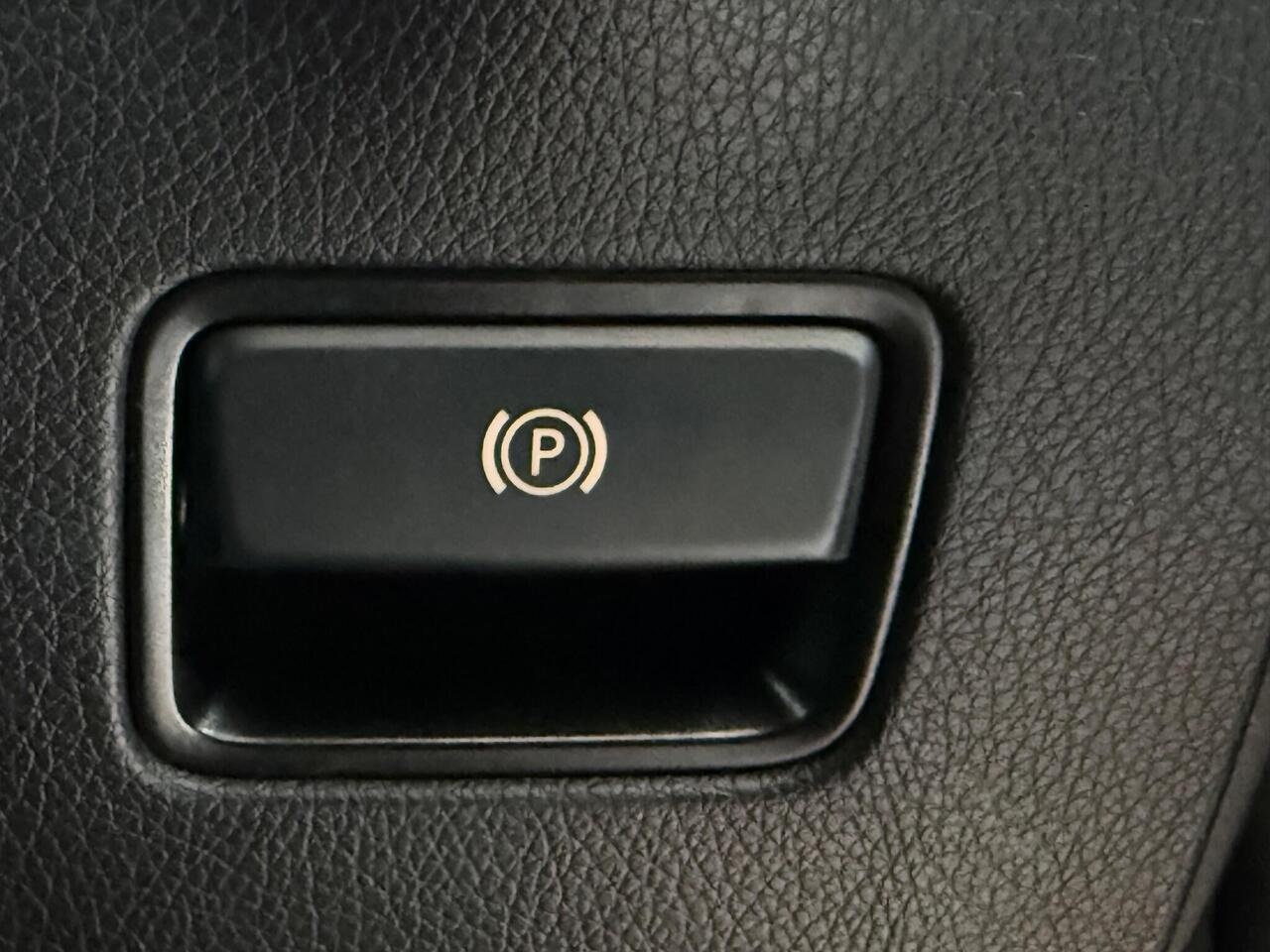 Mercedes-Benz GLE thumbnail Misc Controls