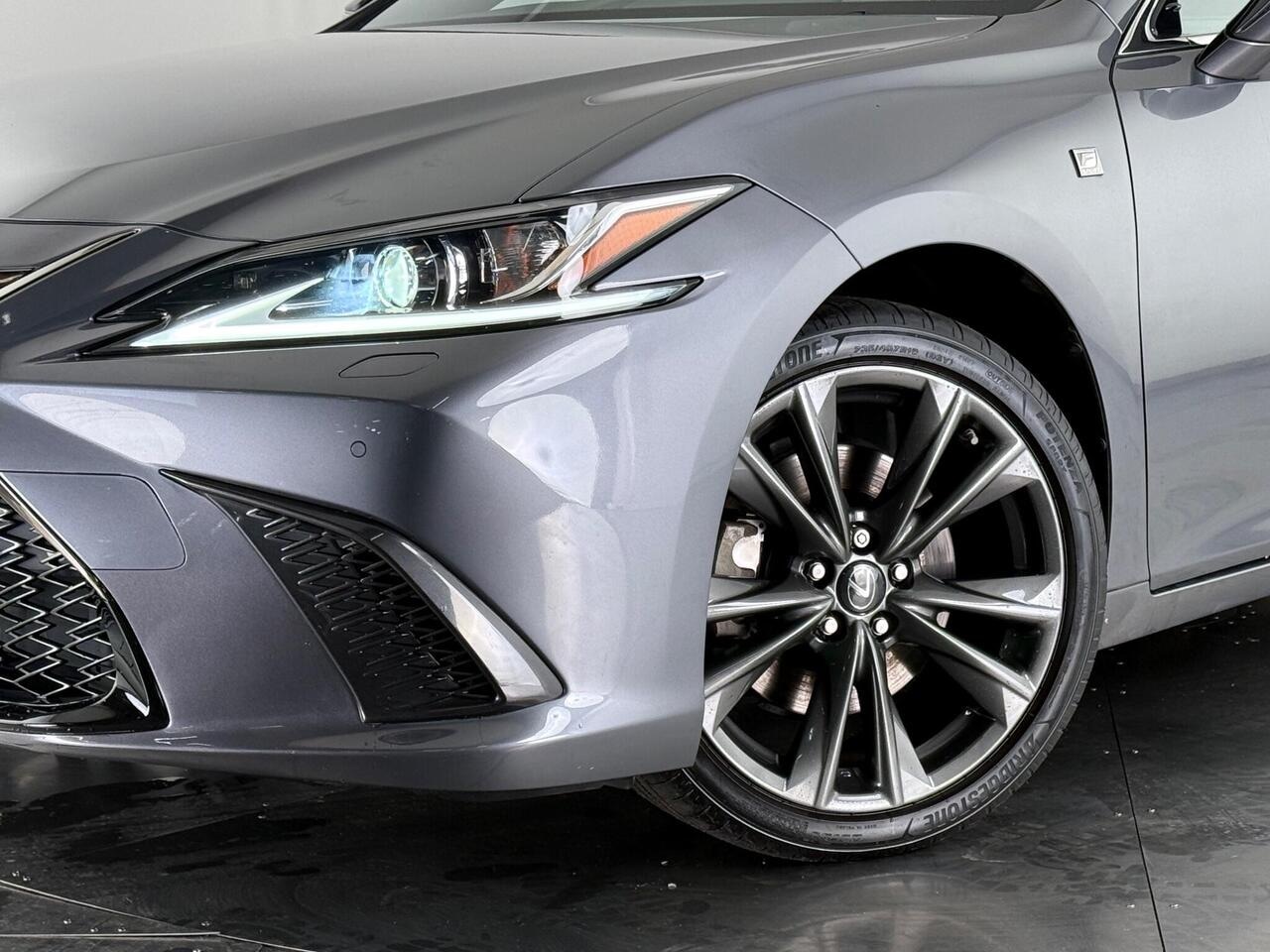 Lexus ES thumbnail Wheel