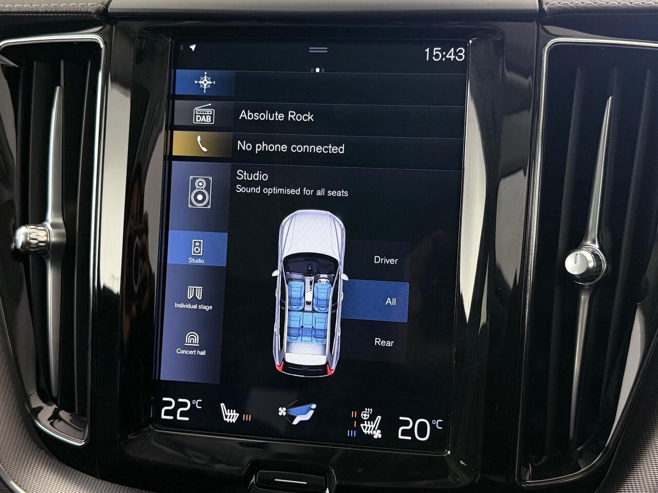 Volvo XC60 thumbnail Infotainment System
