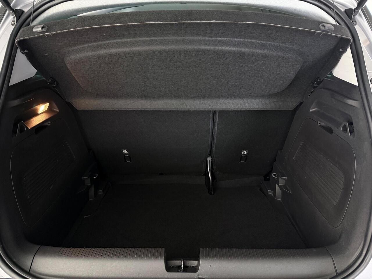 Vauxhall Crossland thumbnail Boot