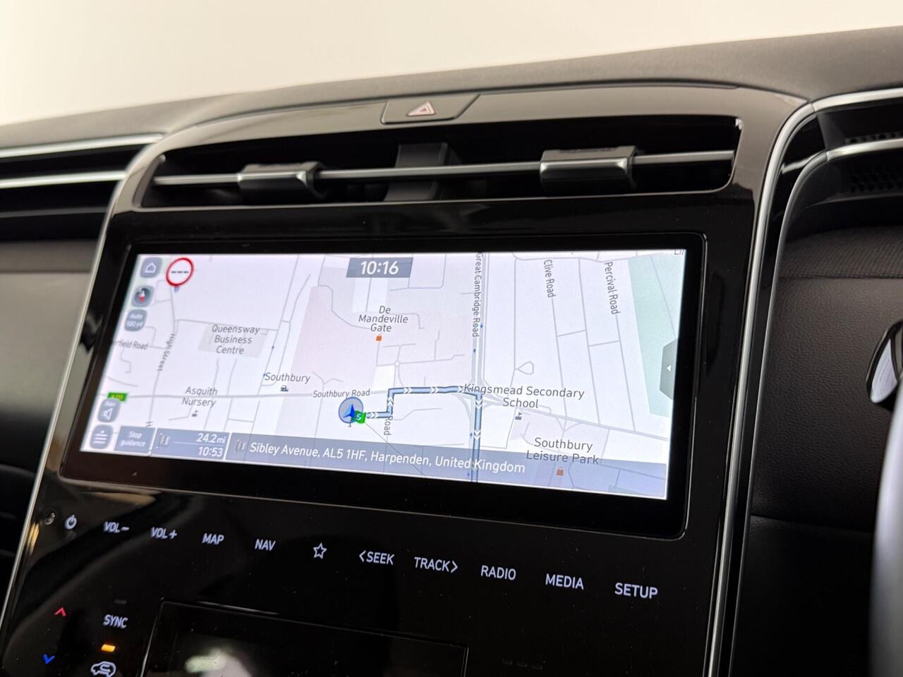Hyundai TUCSON thumbnail Infotainment System