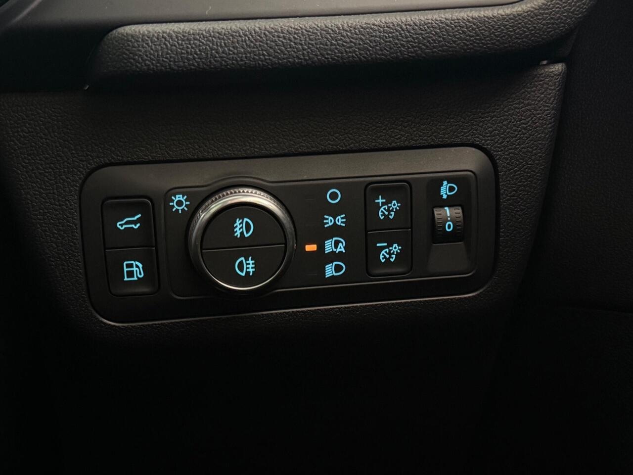 Ford Kuga thumbnail Misc Controls
