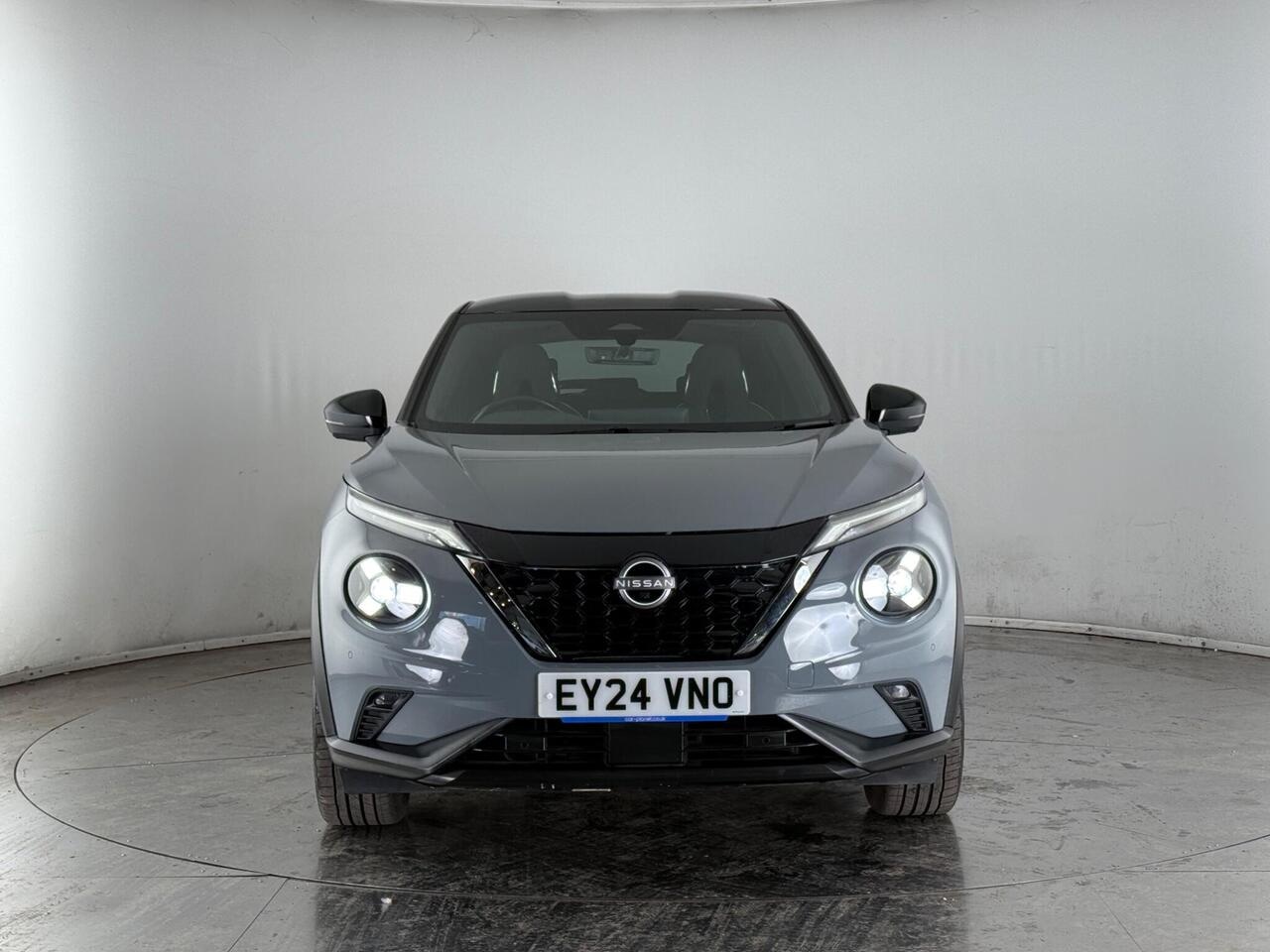 Nissan Juke thumbnail Front