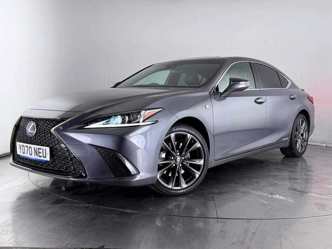 Lexus ES thumbnail Front Left