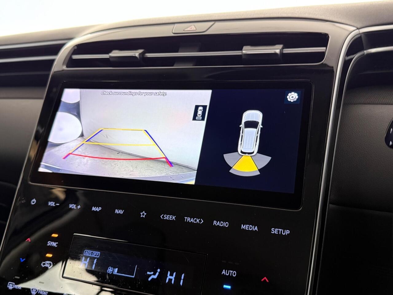 Hyundai TUCSON thumbnail Infotainment System