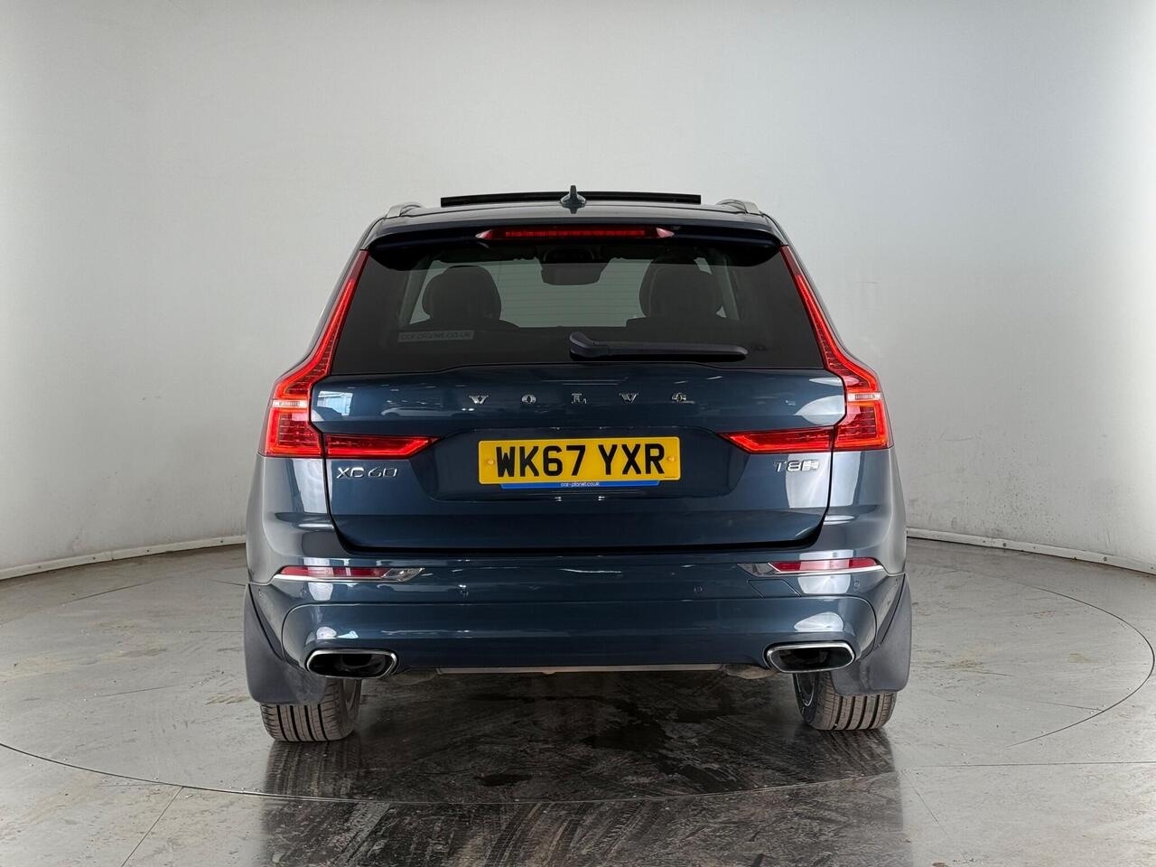 Volvo XC60 thumbnail Rear