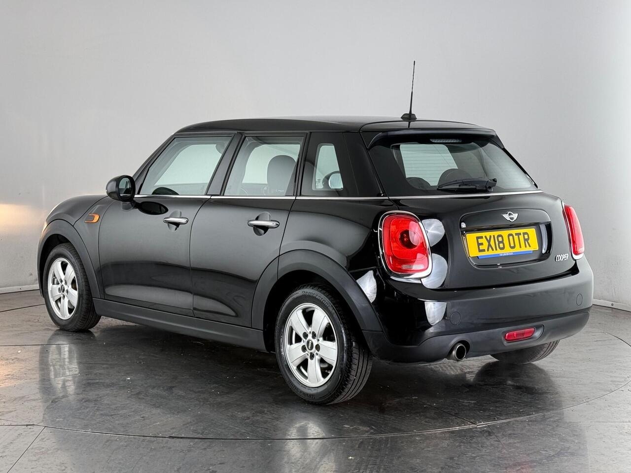 MINI Hatch thumbnail Rear Left