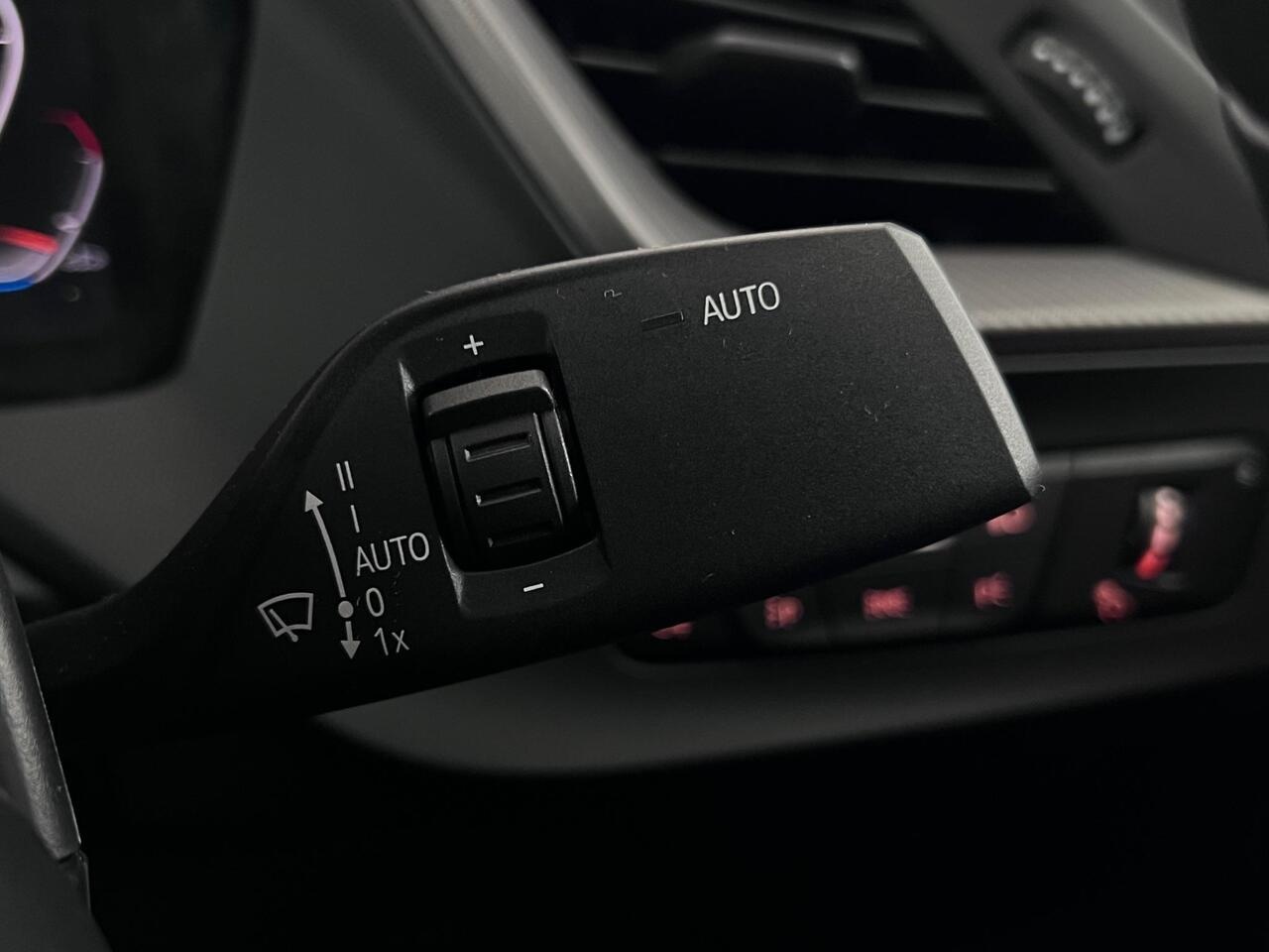 BMW 2 Series Gran Coupe thumbnail Misc Controls