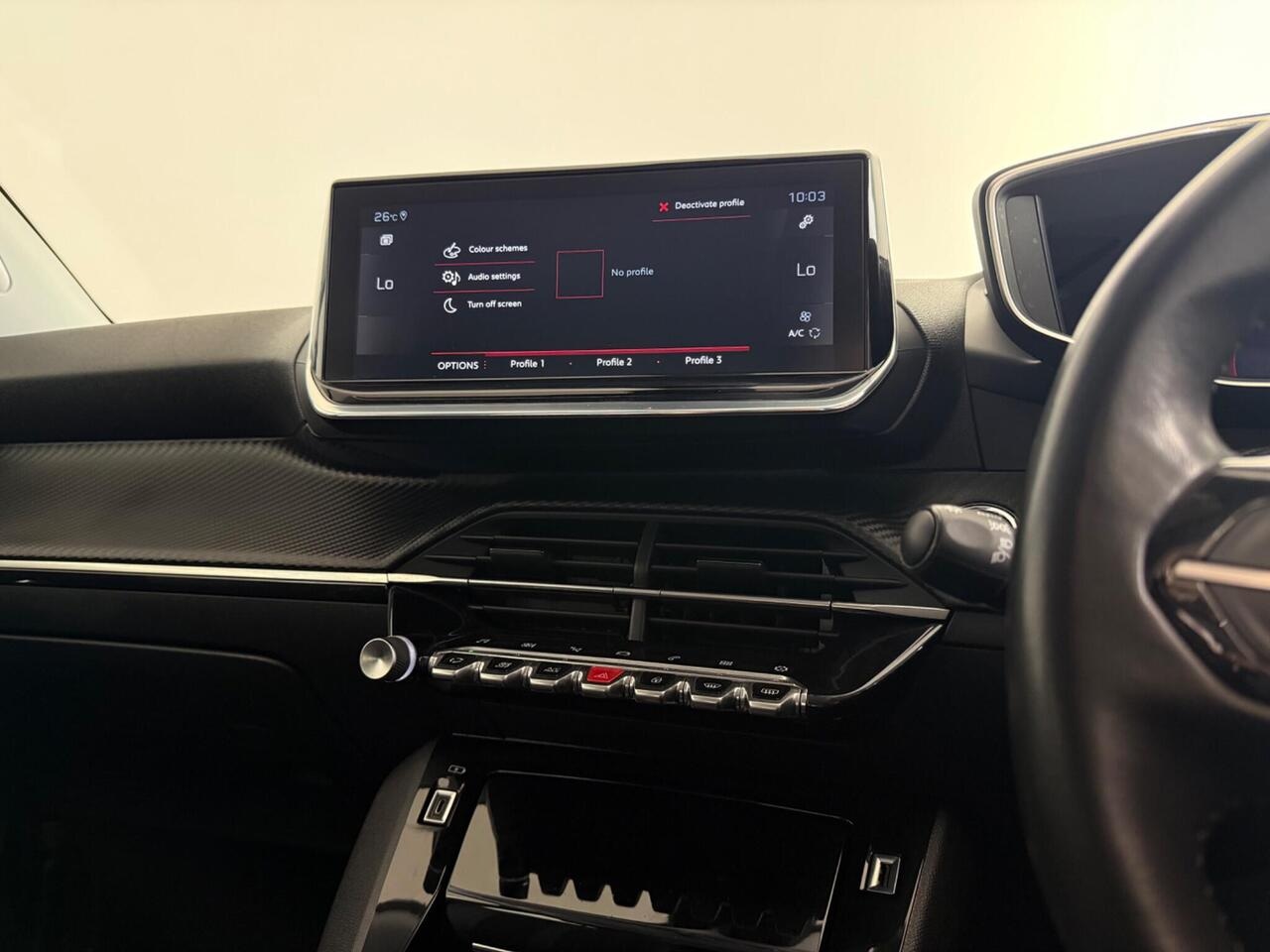 Peugeot 2008 thumbnail Infotainment System