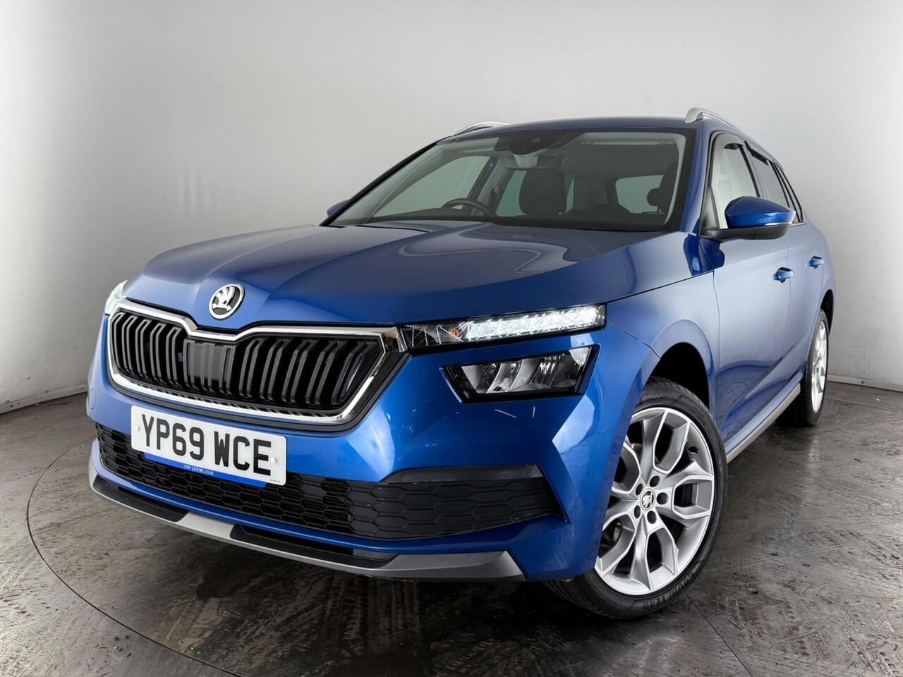 Skoda Kamiq thumbnail Front Left