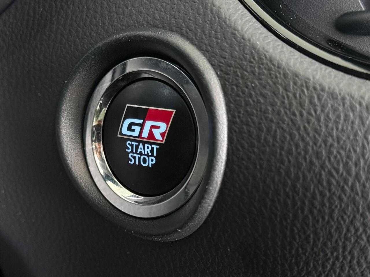 Toyota C-HR thumbnail Misc Controls