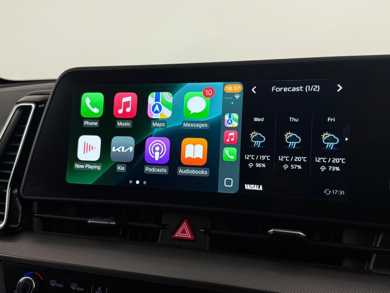 Kia Sportage thumbnail Infotainment System