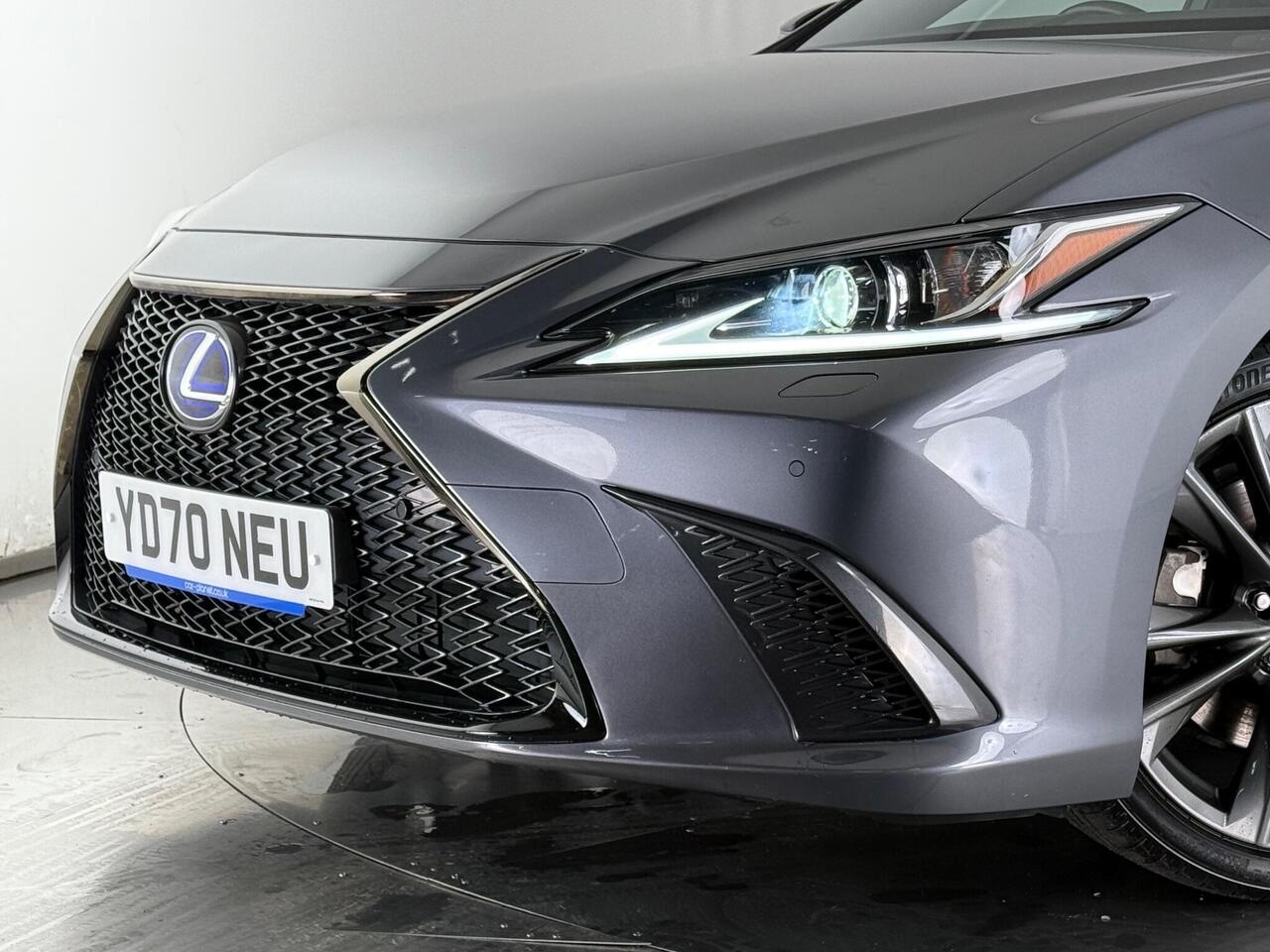 Lexus ES thumbnail Inconclusive