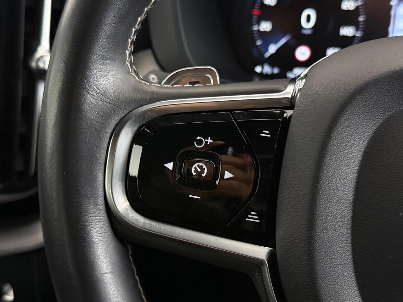 Volvo XC60 thumbnail Misc Controls