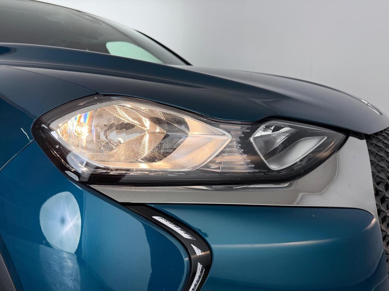 DS AUTOMOBILES DS 3 CROSSBACK thumbnail Lights Front