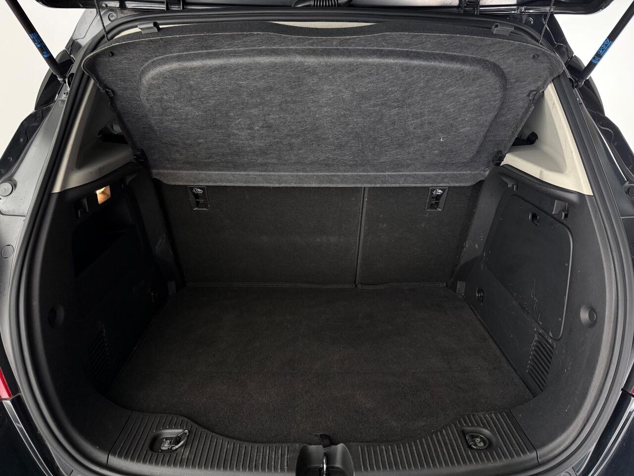 Vauxhall Mokka thumbnail Boot