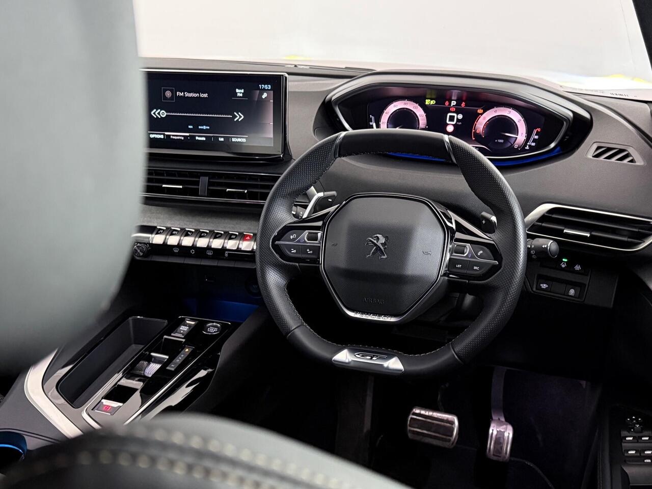 Peugeot 3008 thumbnail Steering Wheel