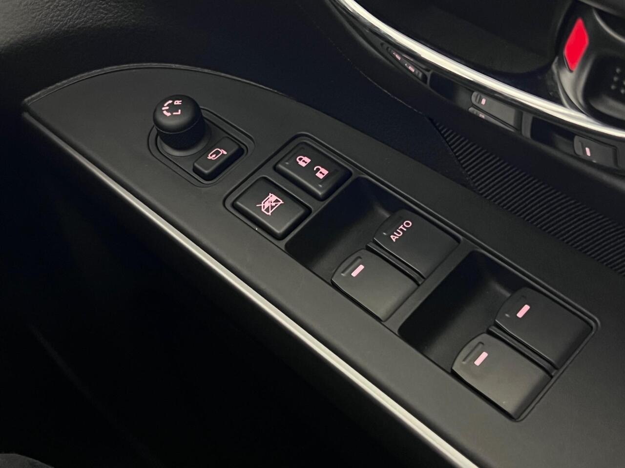 Suzuki S-Cross thumbnail Misc Controls
