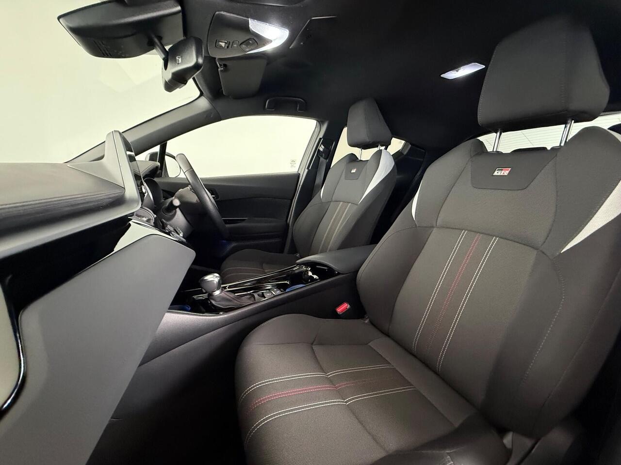 Toyota C-HR thumbnail Seat Front Passenger