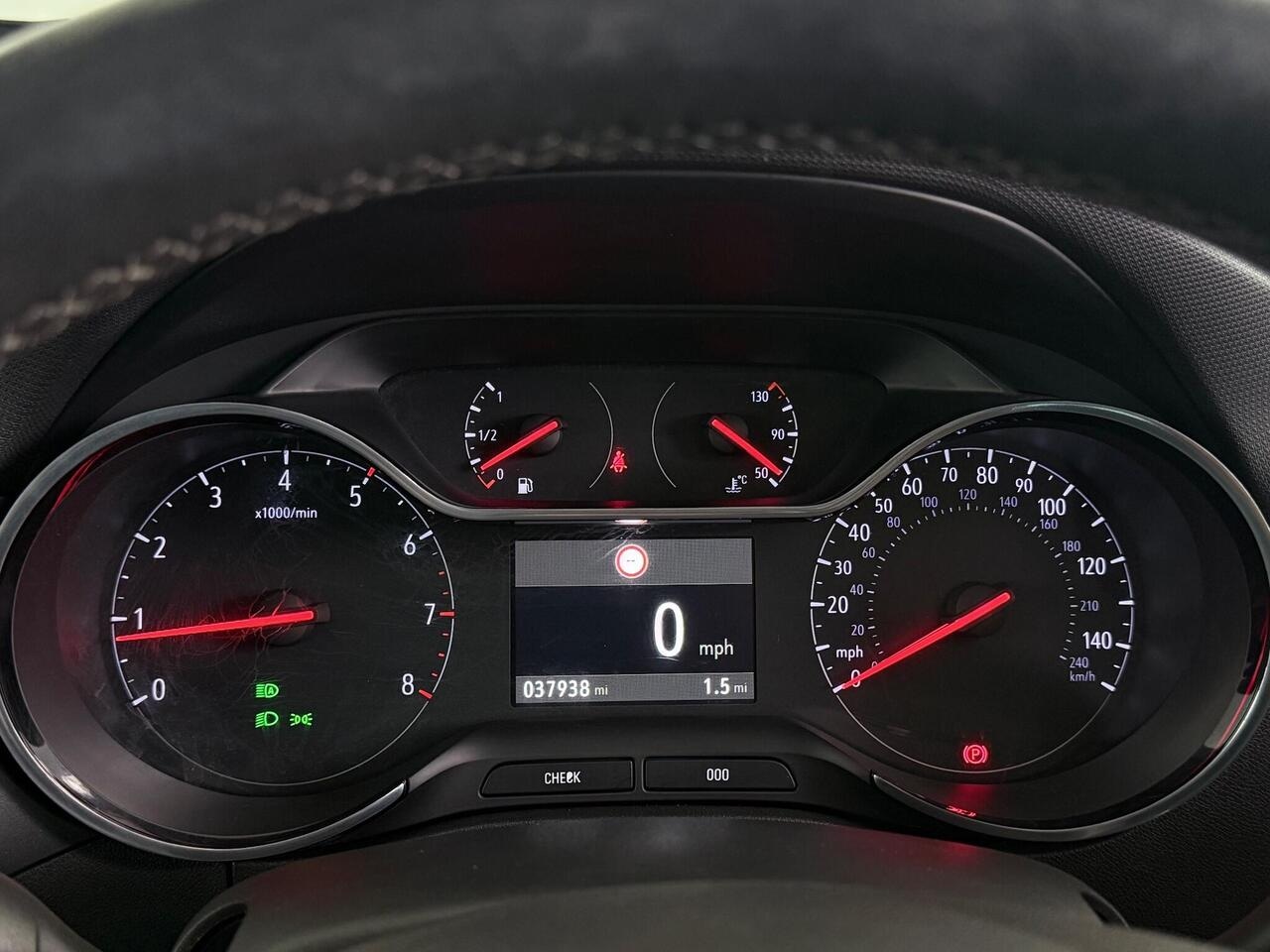 Vauxhall Crossland thumbnail Driver Instruments