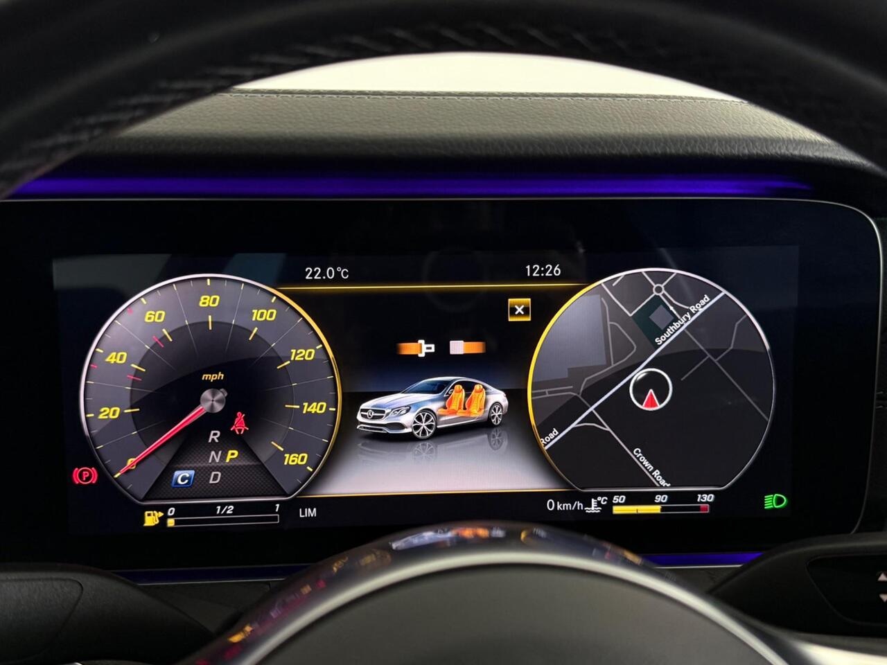 Mercedes-Benz E Class thumbnail Driver Instruments