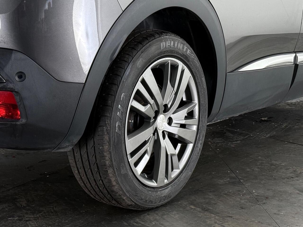 Peugeot 3008 thumbnail Wheel