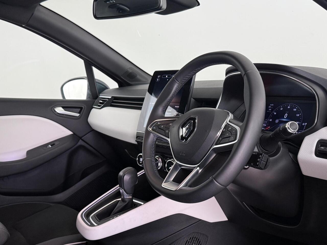 Renault Clio thumbnail Interior Front