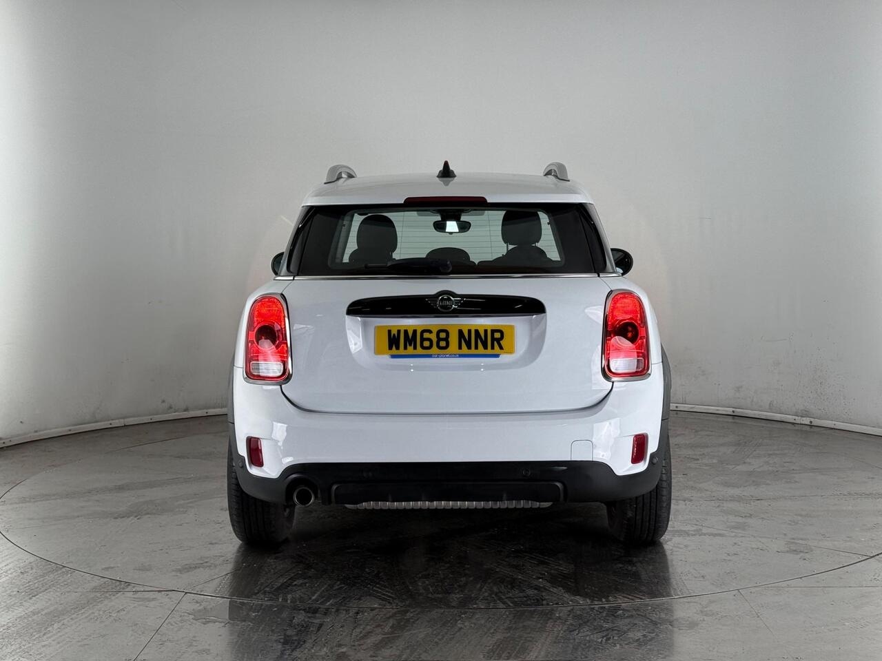 MINI Countryman thumbnail Rear