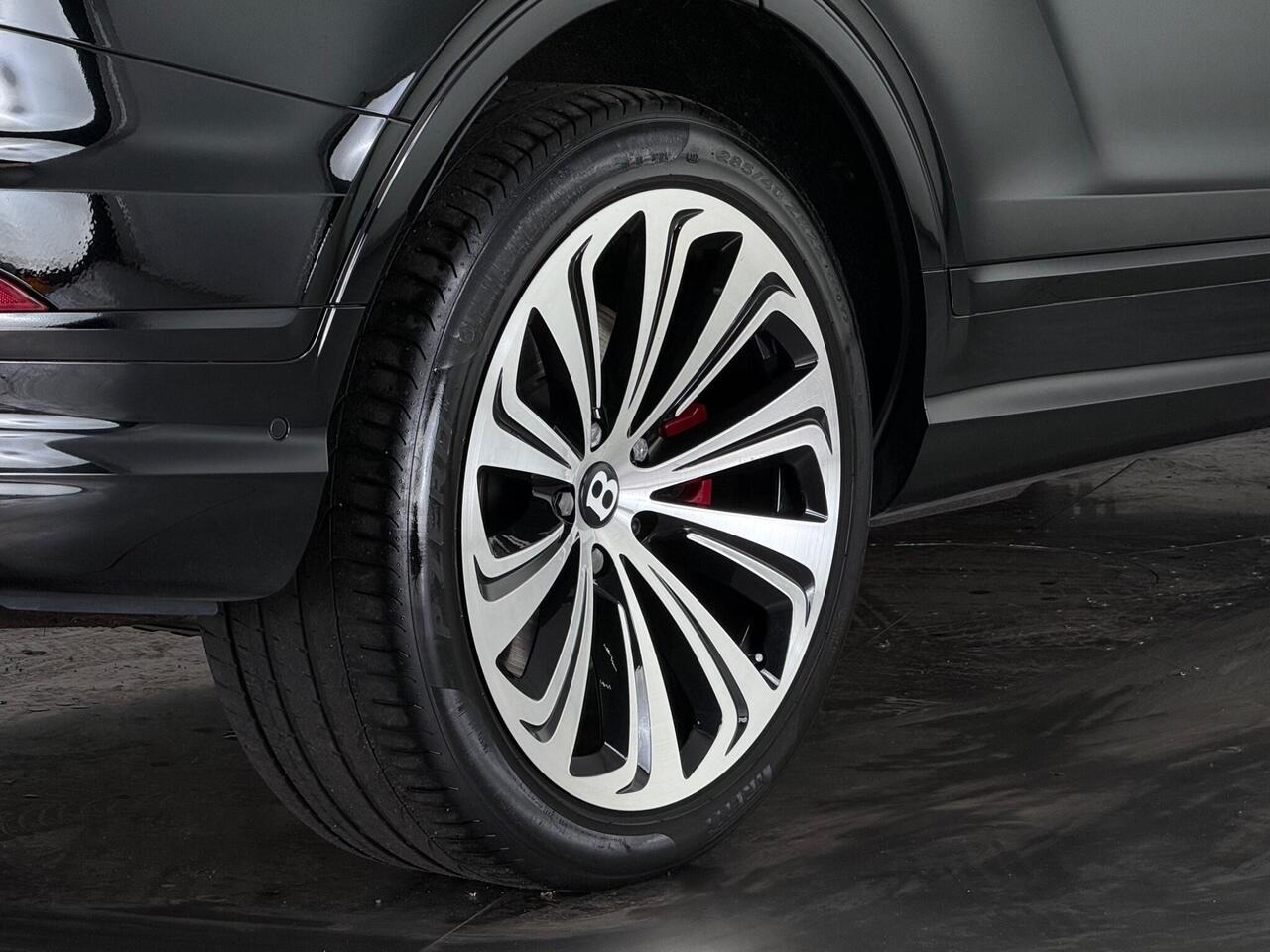 Bentley Bentayga thumbnail Wheel