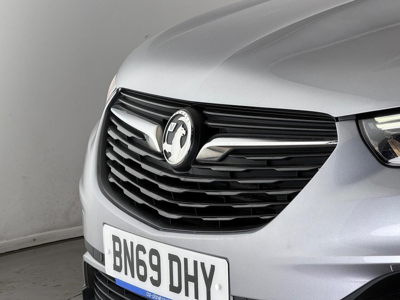 Vauxhall Grandland X thumbnail Badge Exterior