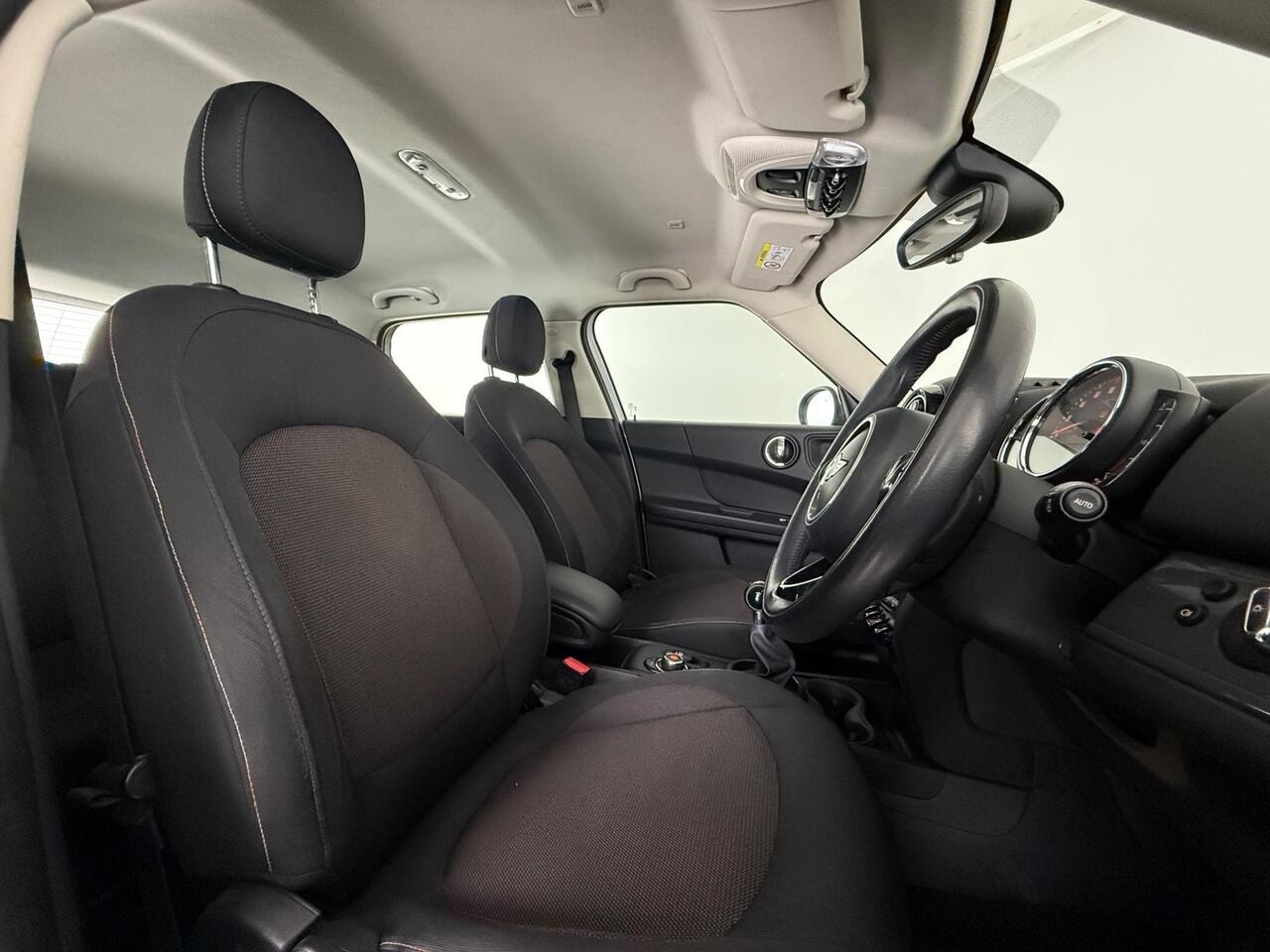 MINI Countryman thumbnail Seat Driver