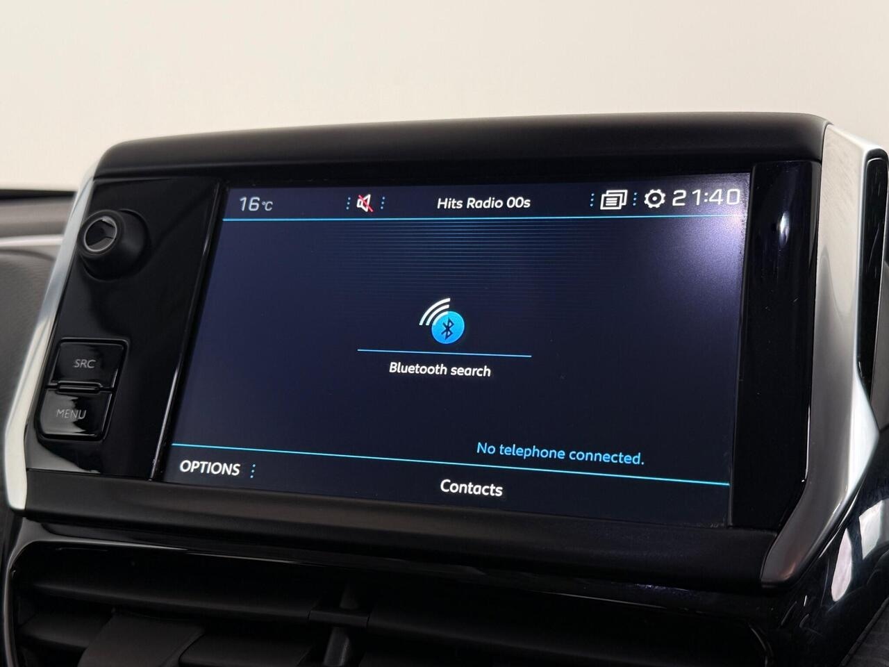 Peugeot 208 thumbnail Infotainment System