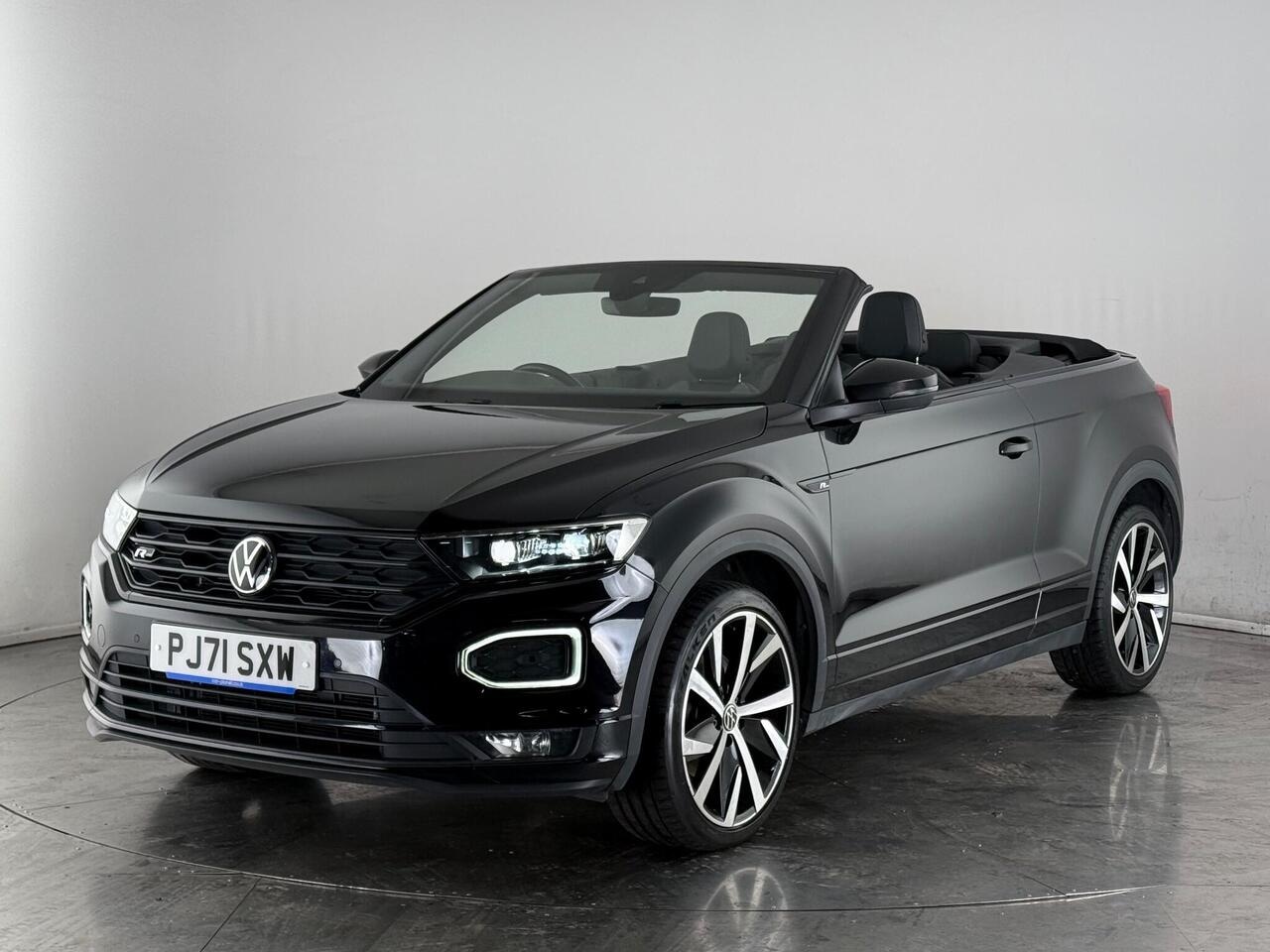 Volkswagen T-Roc thumbnail Front Left