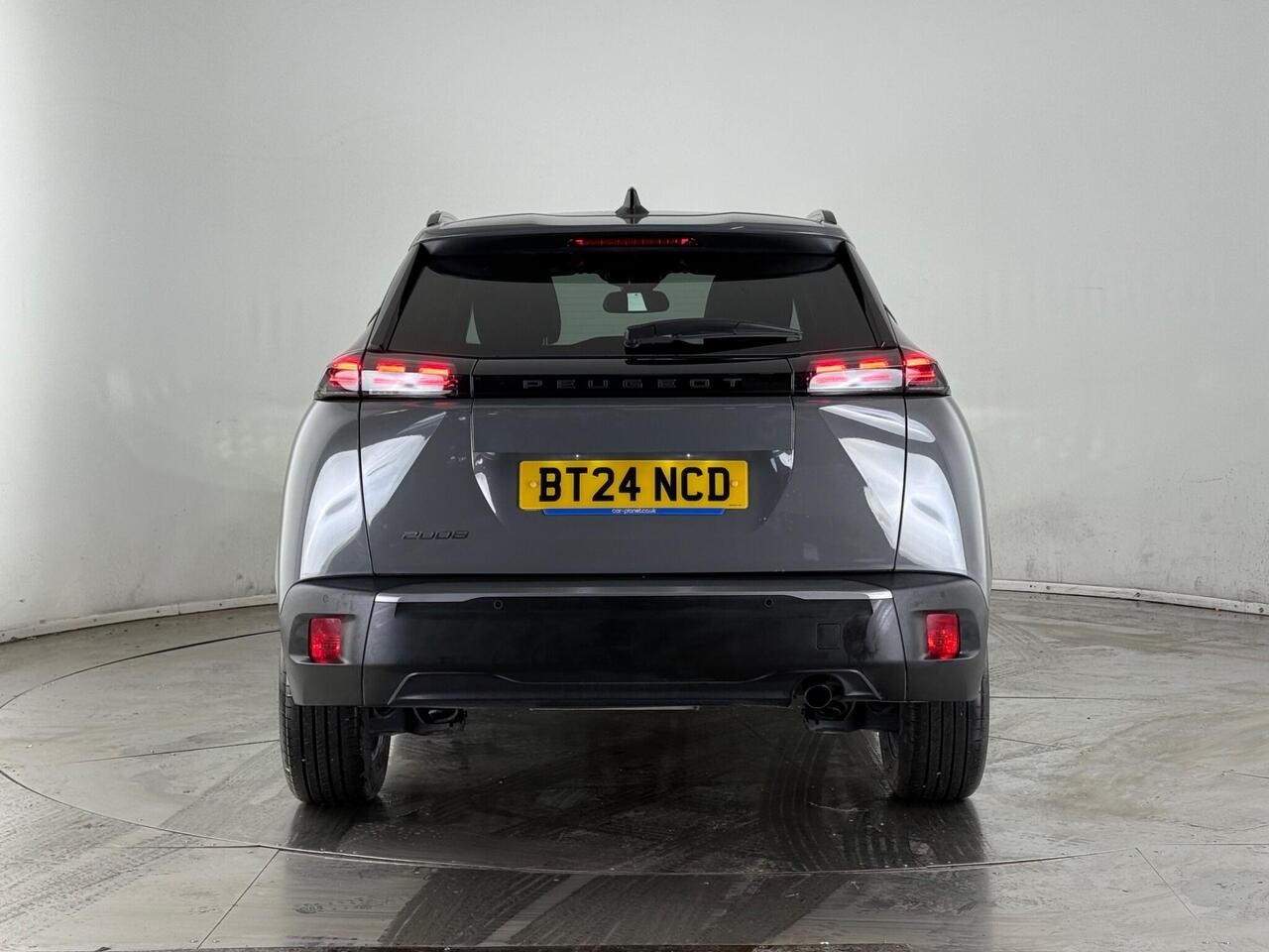 Peugeot 2008 thumbnail Rear