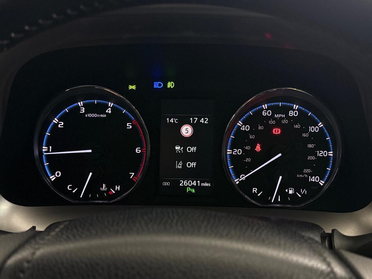 Toyota RAV4 thumbnail Driver Instruments