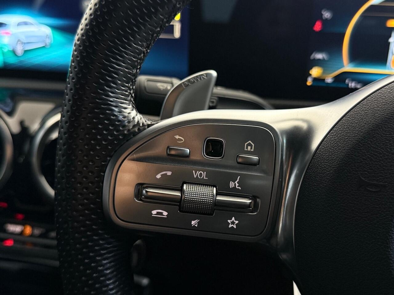 Mercedes-Benz A Class thumbnail Misc Controls