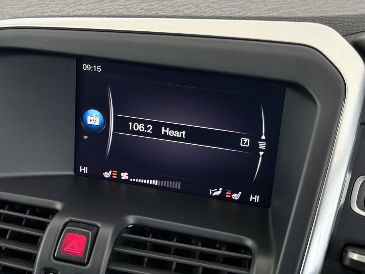 Volvo XC60 thumbnail Infotainment System