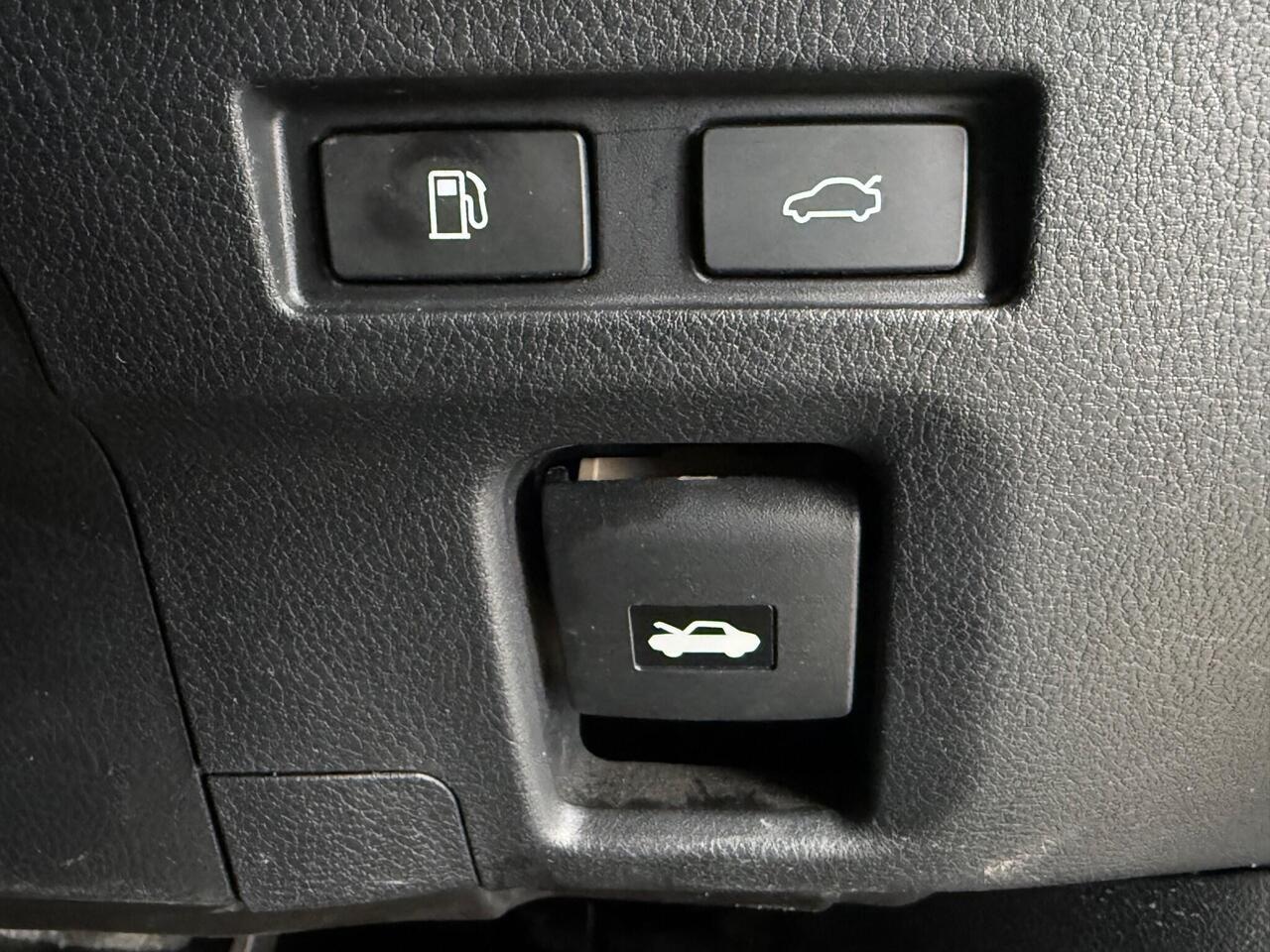 Lexus ES thumbnail Misc Controls