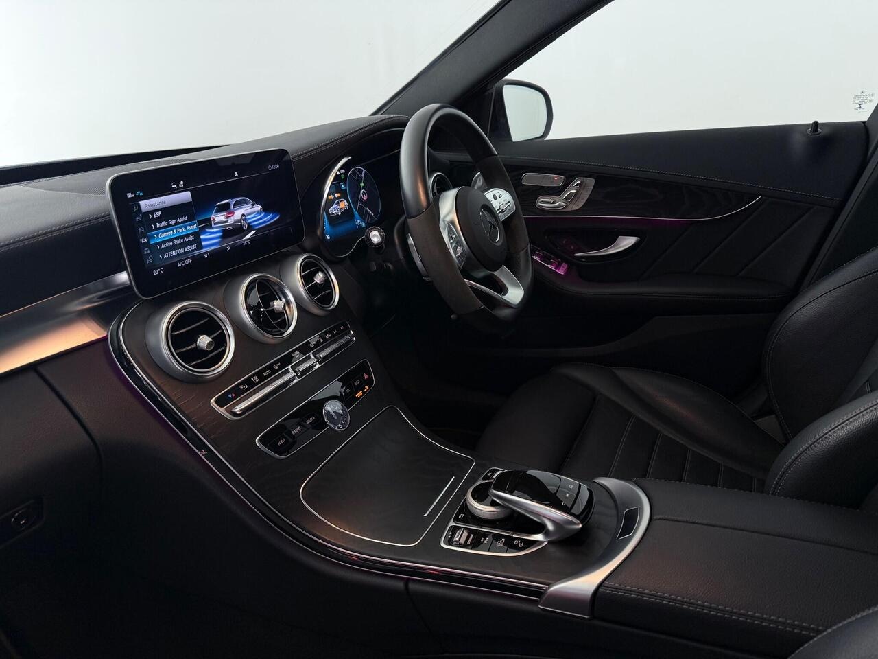 Mercedes-Benz C Class thumbnail Interior Front