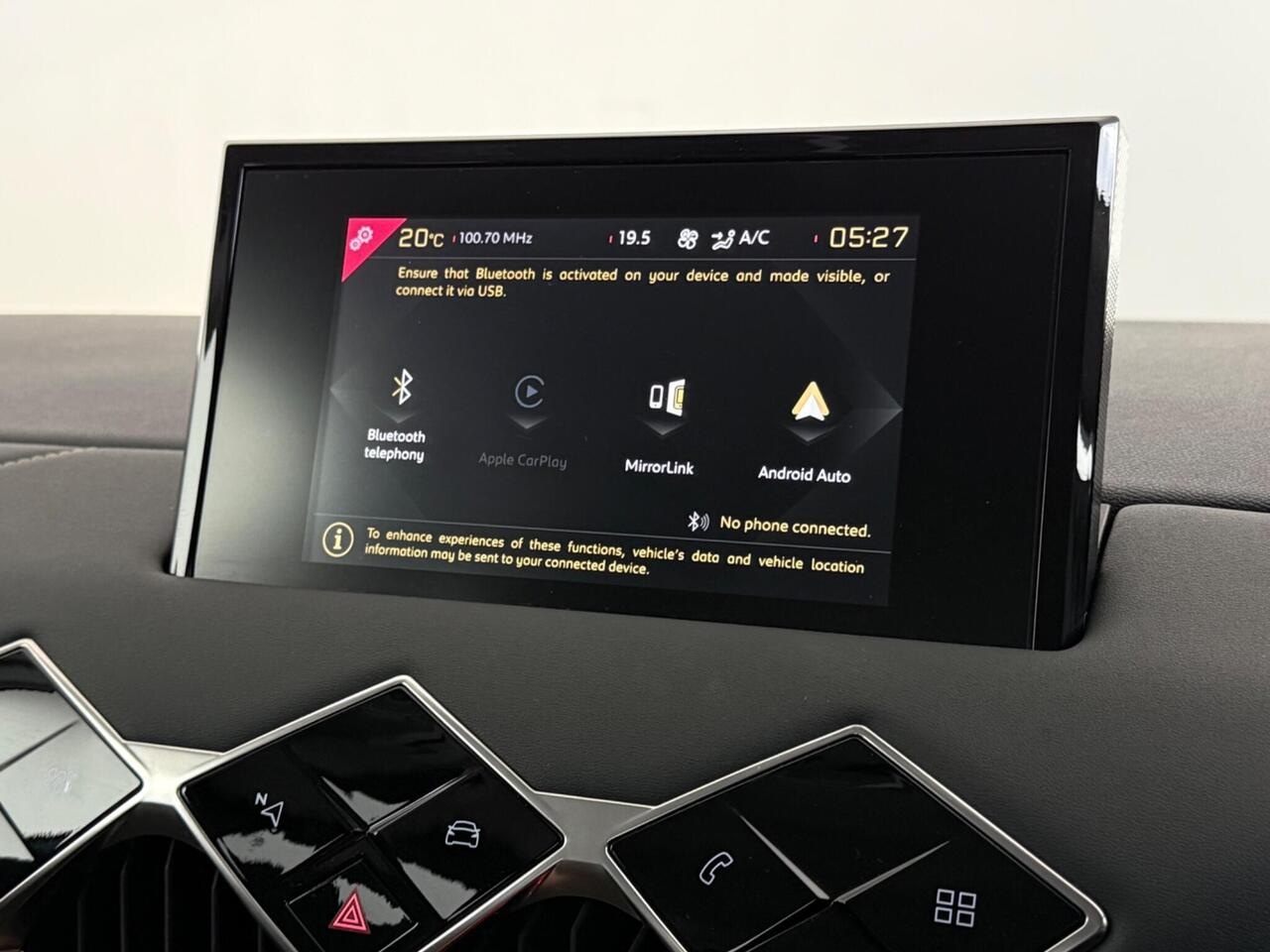 DS AUTOMOBILES DS 3 CROSSBACK thumbnail Infotainment System