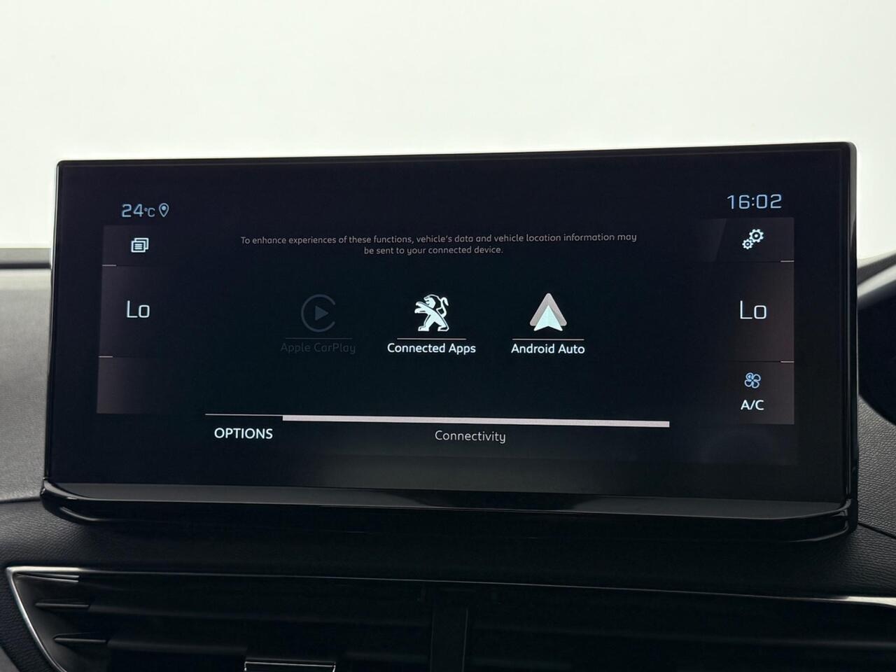 Peugeot 3008 thumbnail Infotainment System