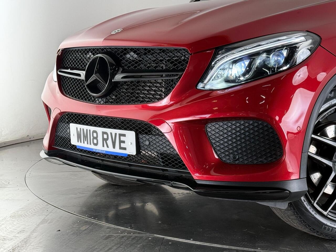 Mercedes-Benz GLE thumbnail Lights Front