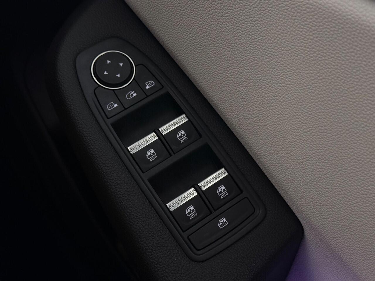 Renault Clio thumbnail Misc Controls