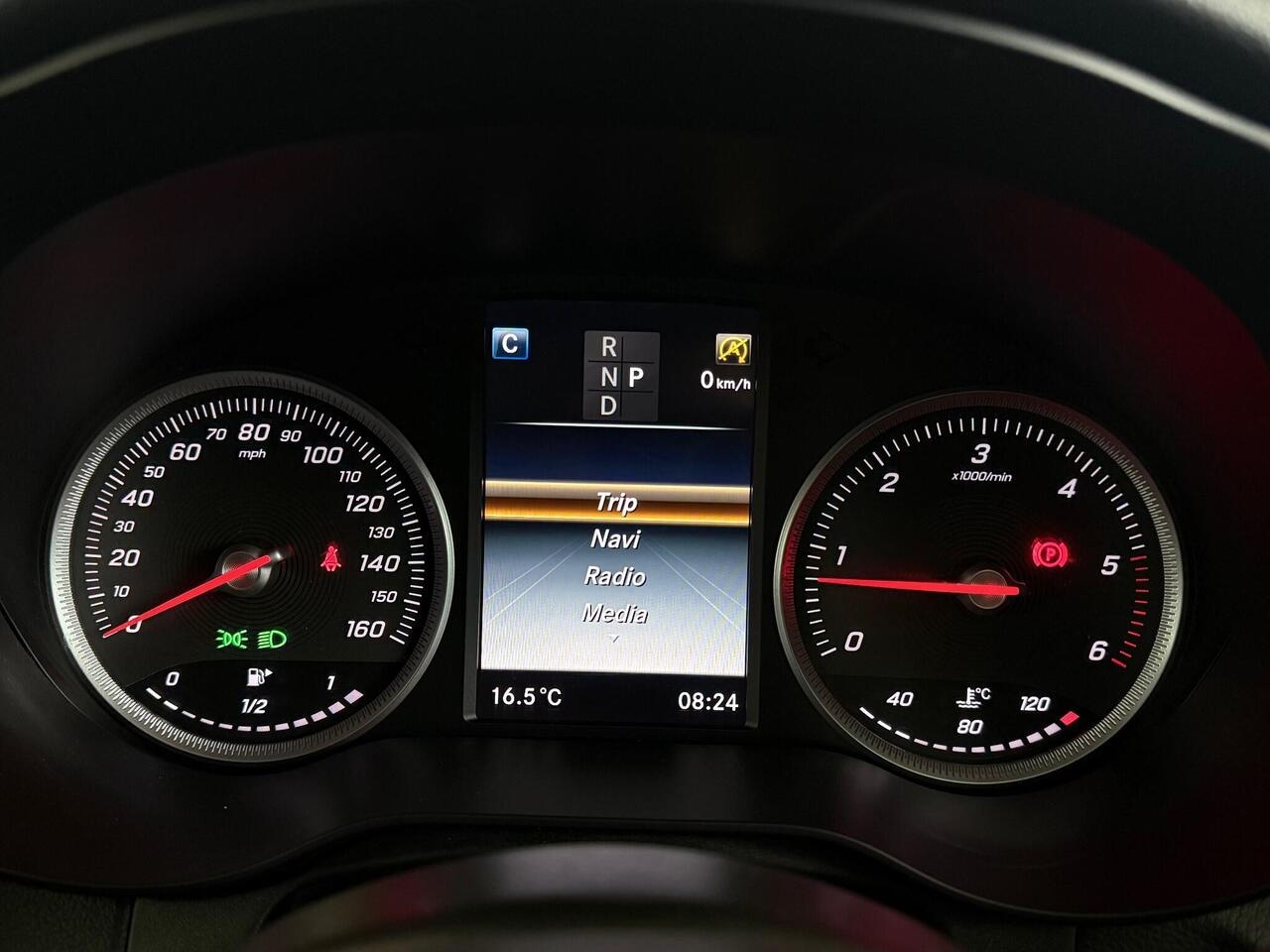 Mercedes-Benz GLC thumbnail Driver Instruments