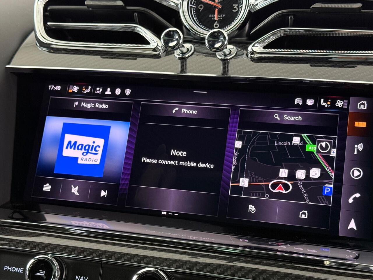 Bentley Bentayga thumbnail Infotainment System